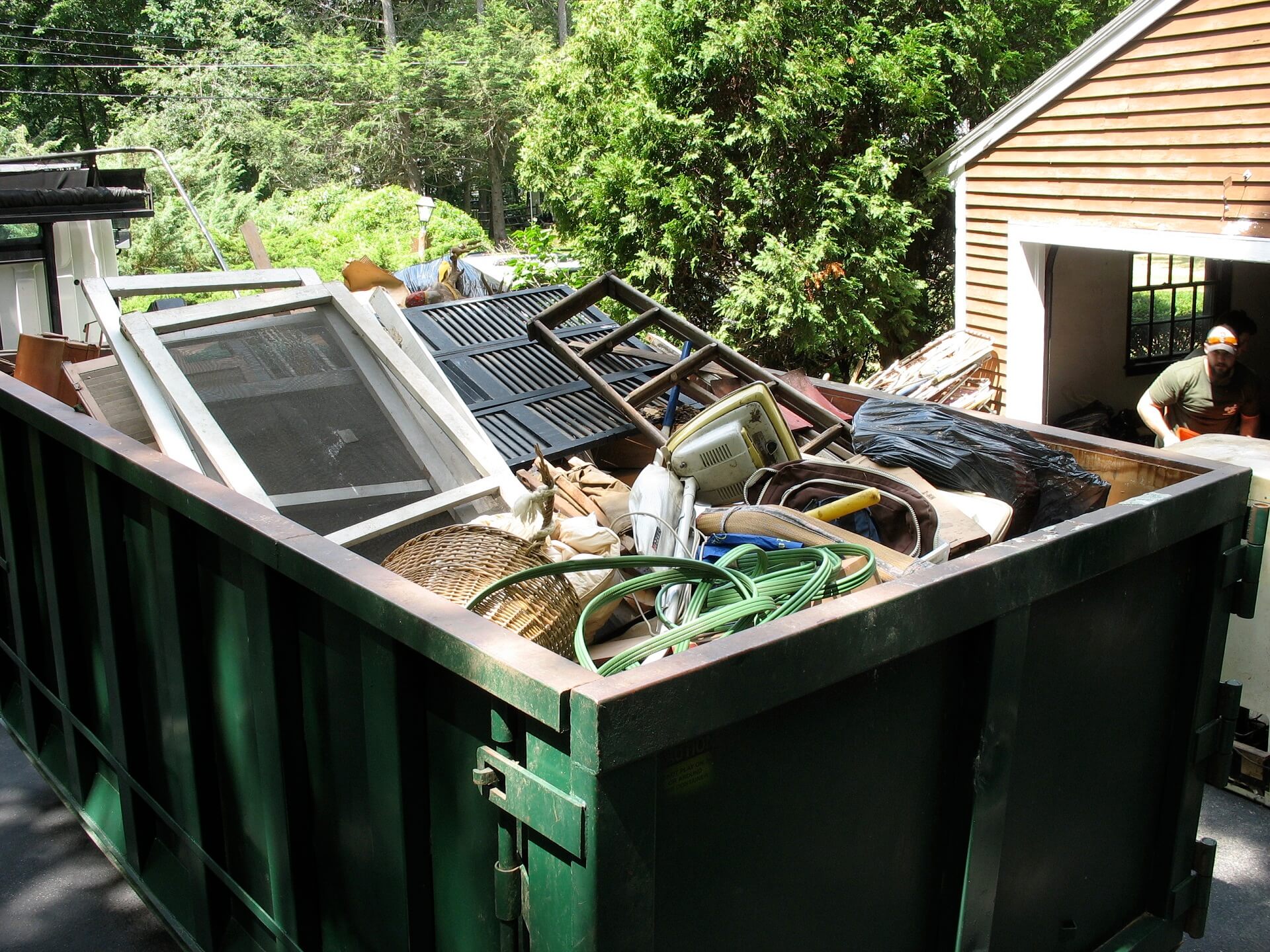 Home Moving Dumpster Services-Longmont’s Full Service Dumpster Rentals & Roll Off Professionals